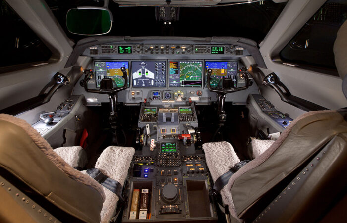 G450-4281-2- cockpit